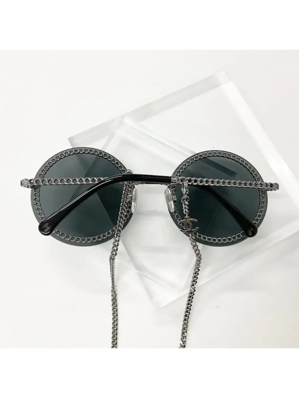 Chanel Sunglasses CC Logo Chain Eyewear Black